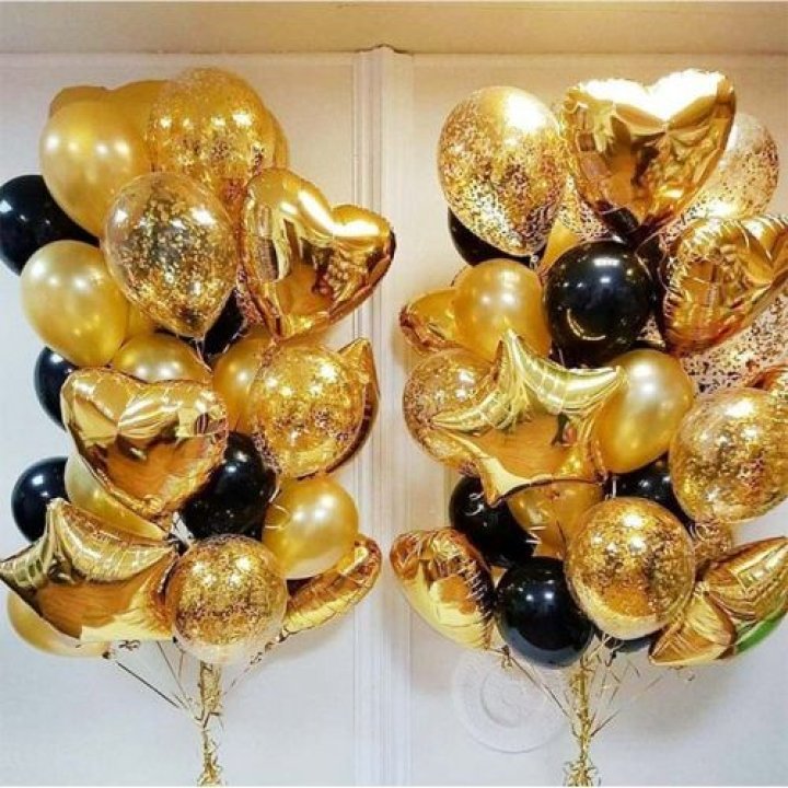 Фонтан шаров "Чёрное золото" в Элисте