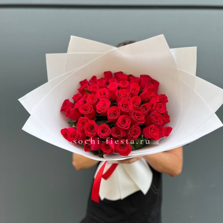 51  красная роза в Элисте