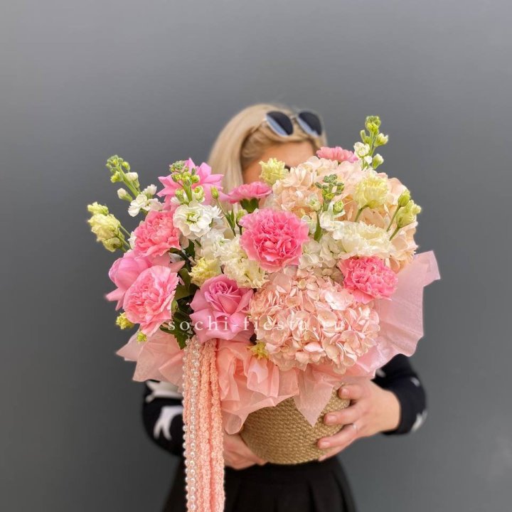 Композиция "Роскошь" в Элисте