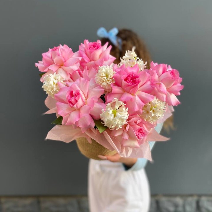 Дуо розы и гиацинты с доставкой в Элисте