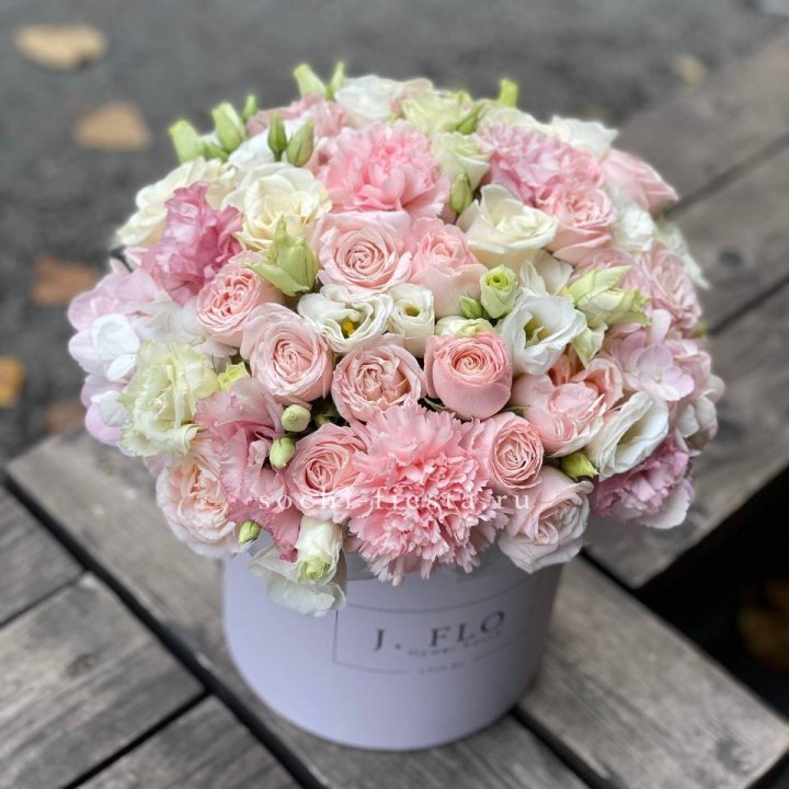 Цветочный бокс "Люксур" в Элисте