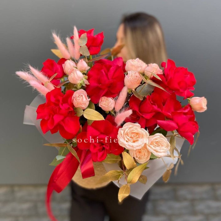 Джутовое кашпо "Любовь Лолиты" в Элисте