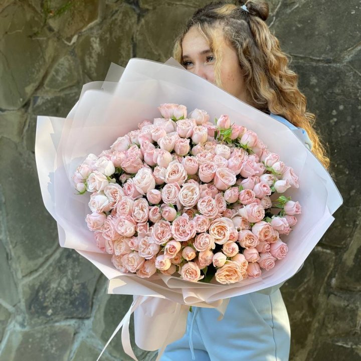 45 роза бомбастик Крем в Элисте