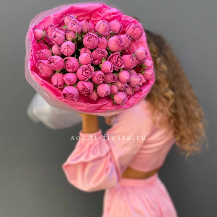 Букет из пионовидных роз  в Элисте