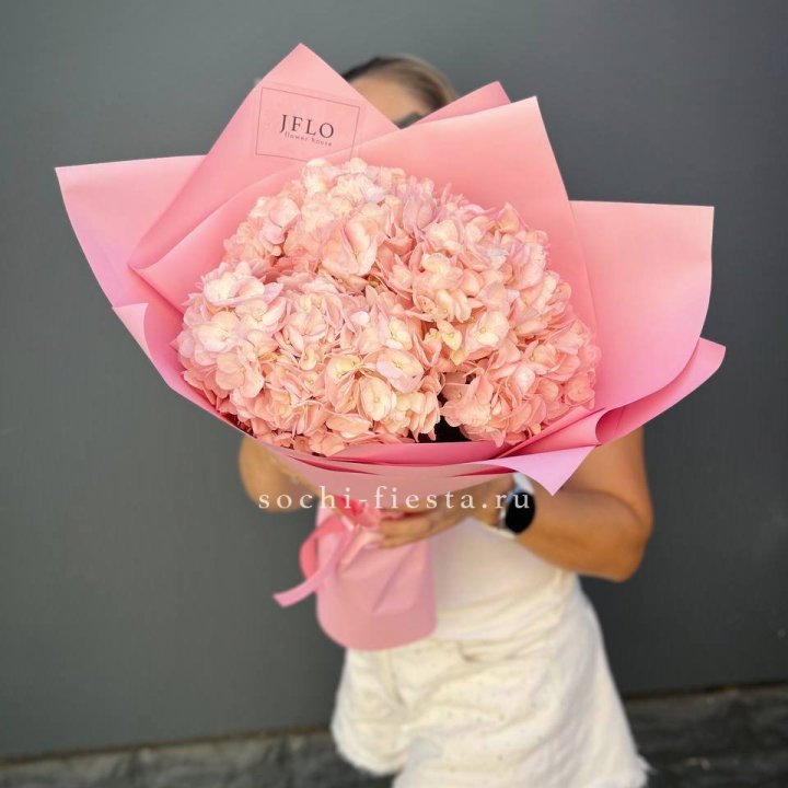 Букет гортензий "Крем" в Элисте