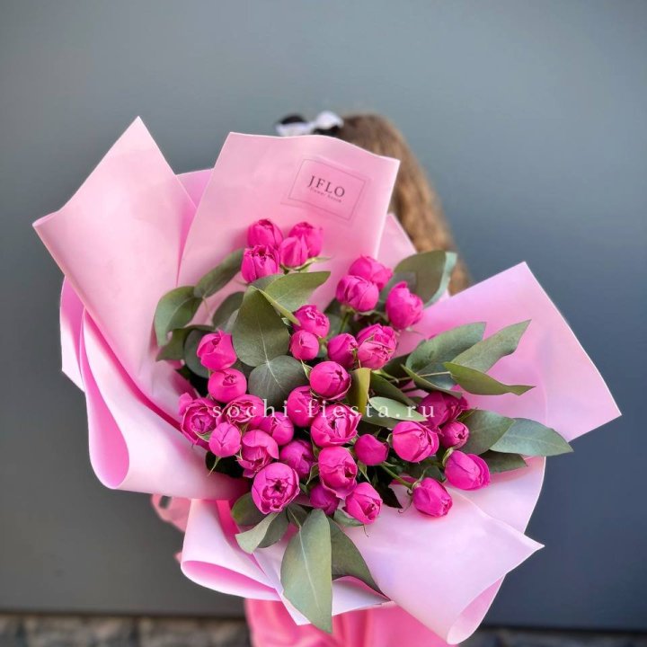 Пионовидные розы баблс в Элисте