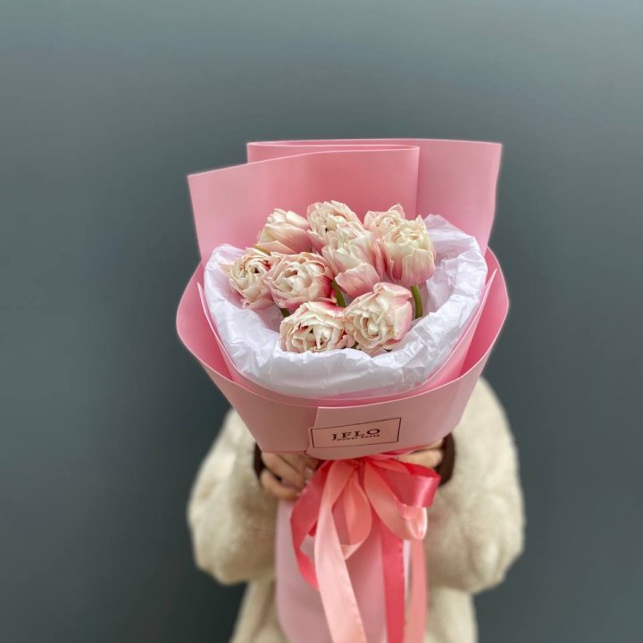 9 нежных тюльпанов в Элисте