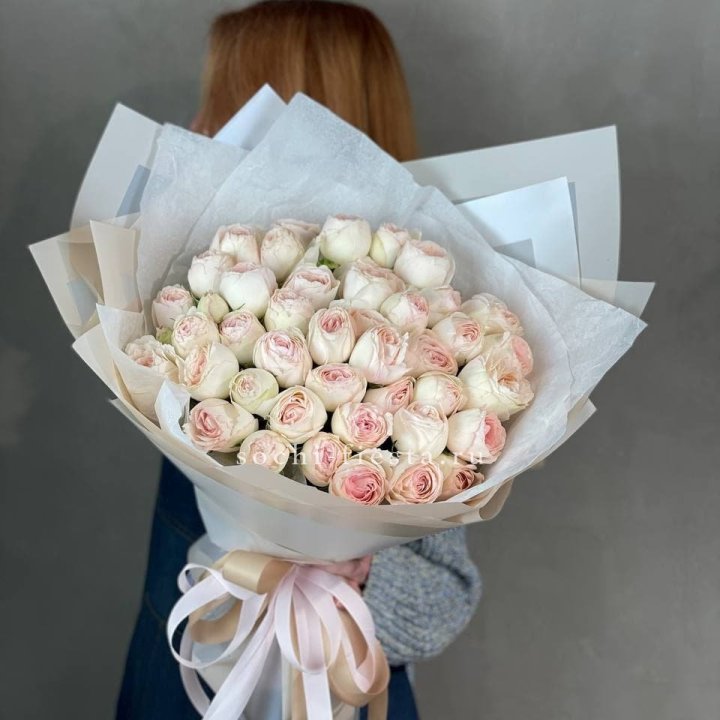 Букет пионовидных роз Пур лав в Элисте