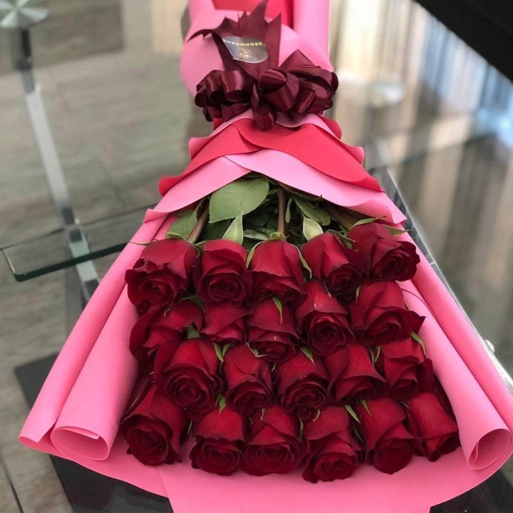 21 красная роза "Элеганс" в Элисте