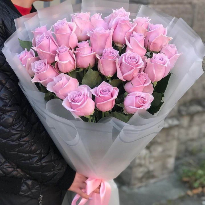 25 высоких розовых роз в Элисте