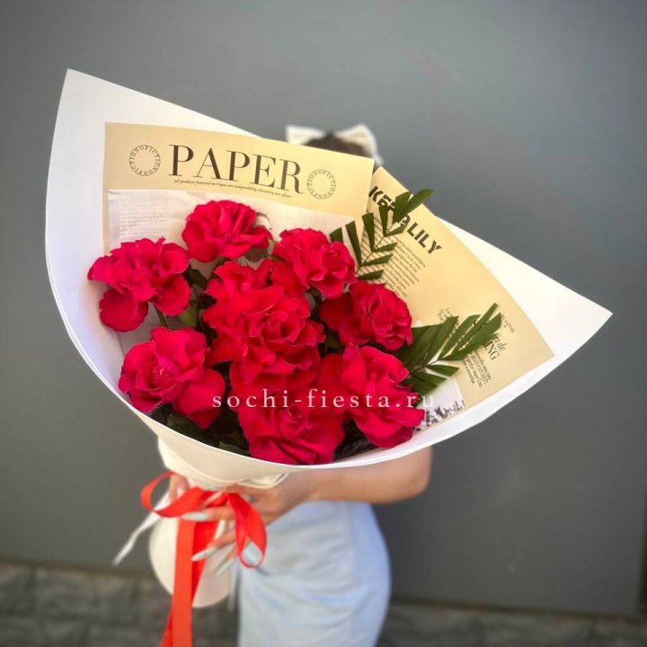 9 Красных французских роз Чико в Элисте