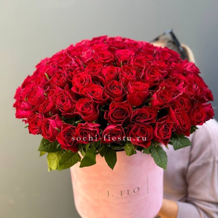 101 кенийская роза в цилиндре с доставкой в Элисте