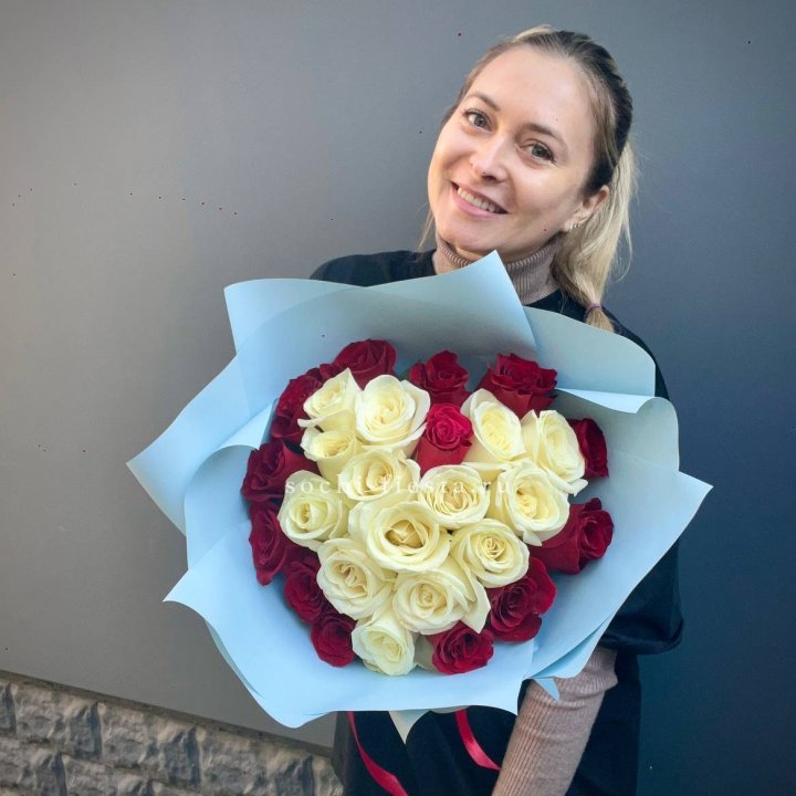 27 роз "Сердце" в Элисте