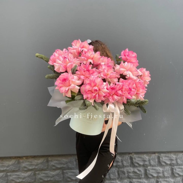 Бокс из 15 французских роз в Элисте