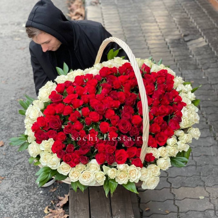 201  роза в корзине   в Элисте