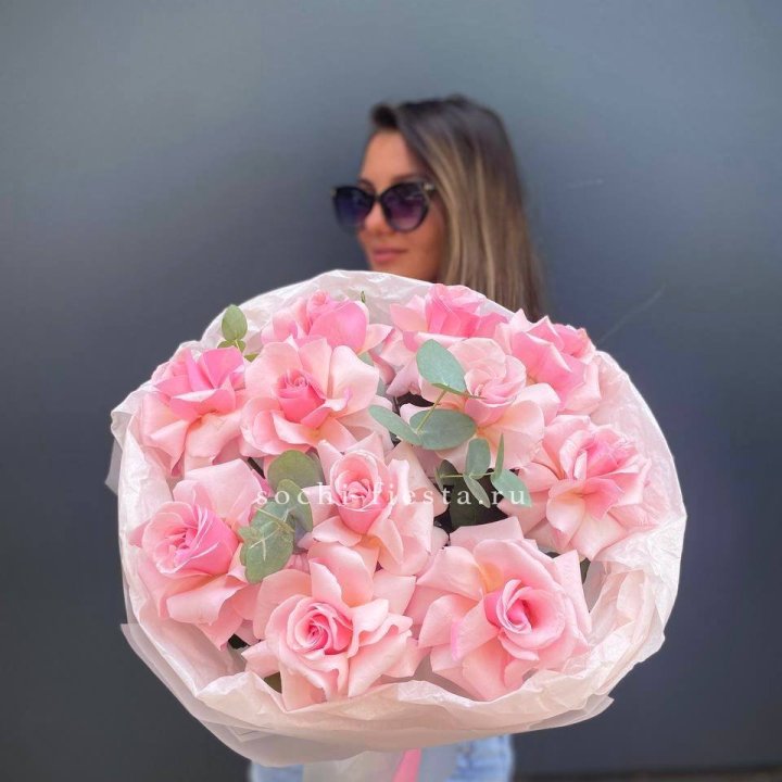 Букет роз "Минифу" в Элисте