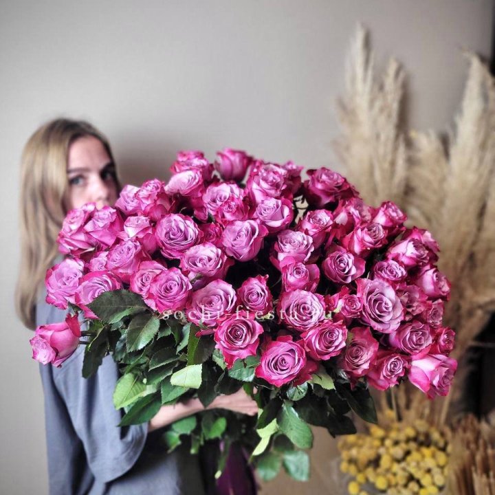 Охапка высоких роз Деп перпел в Элисте