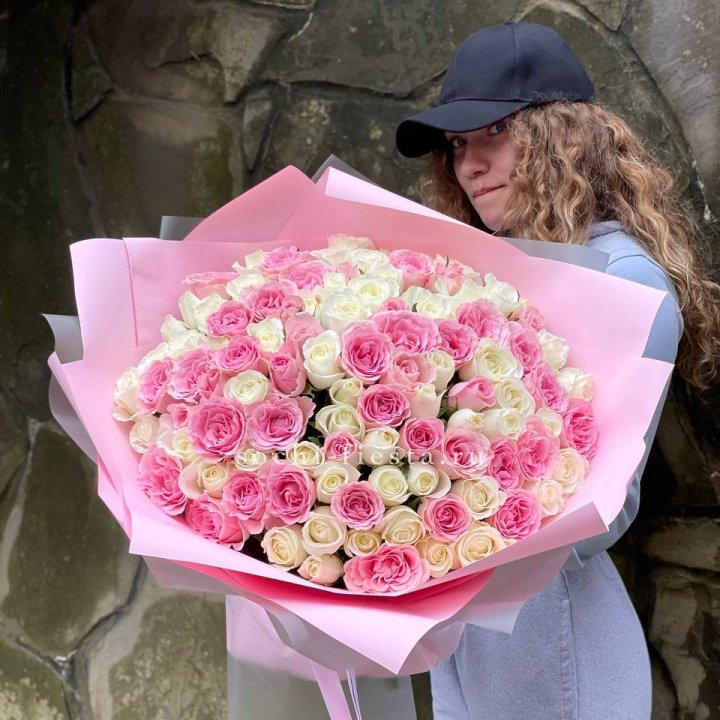 101 роза Миксбери в Элисте