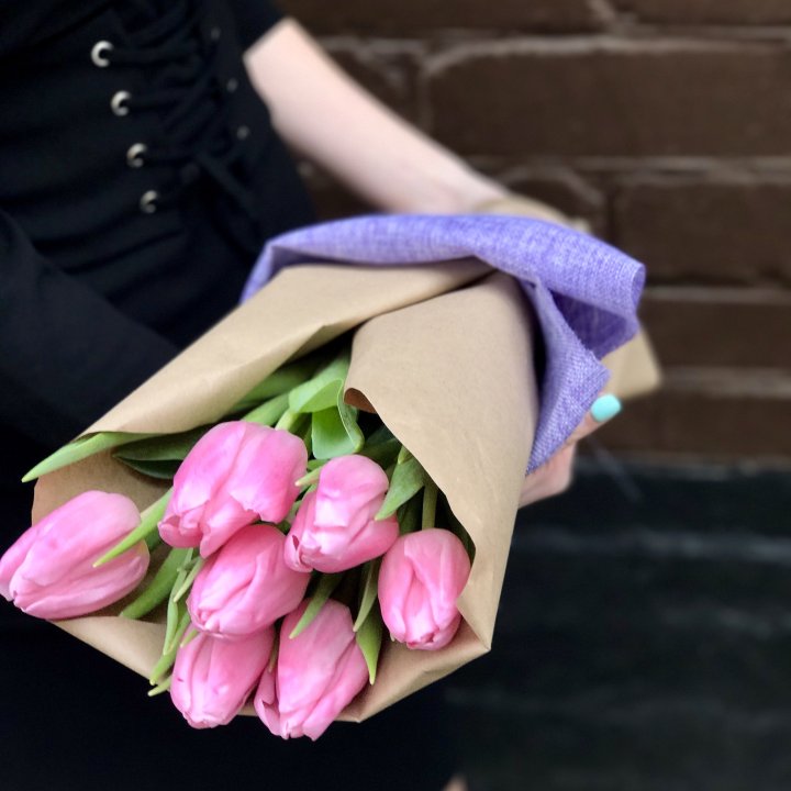 Букет розовых тюльпанов в Элисте